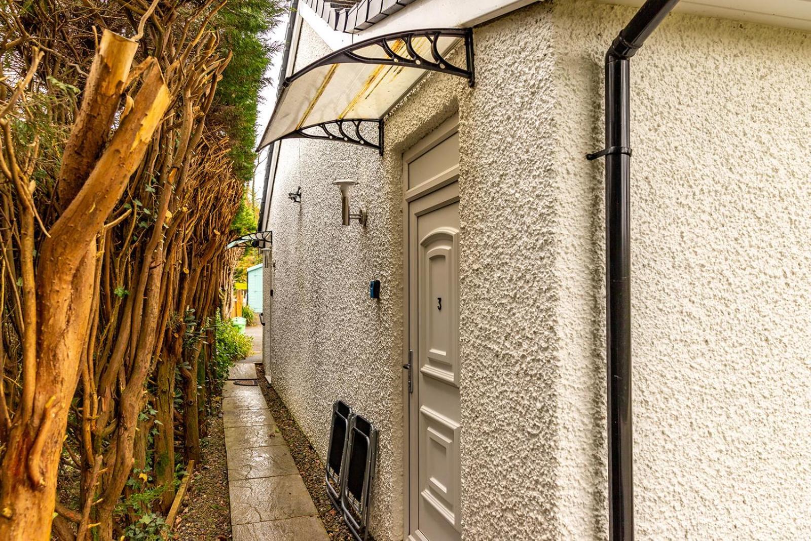 Roger Ground Guest House - With Onsite Car Parking Windermere Eksteriør bilde